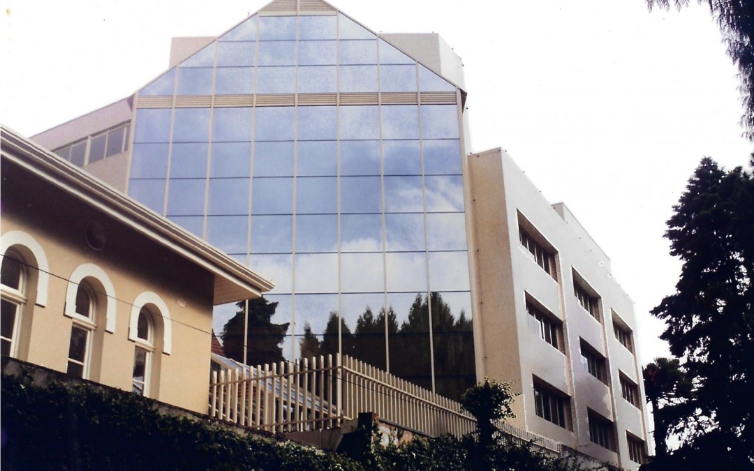 Edifício de Escritórios BATEL OFFICE CENTER